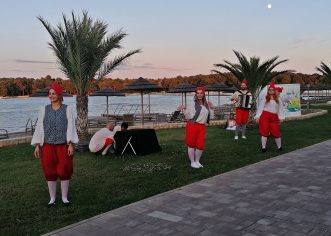 Istra Inspirit odveo publiku Poreč Open Air  festivala na čarobno putovanje kroz priče, mitove i legende