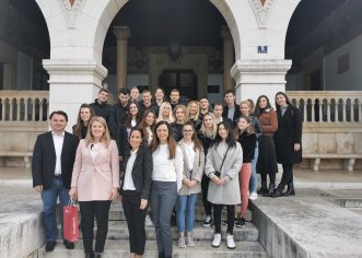 Studenti Fakulteta ekonomije i turizma “Dr. Mijo Mirković” u posjetu Poduzetničkom inkubatoru i stolariji Istradrvo