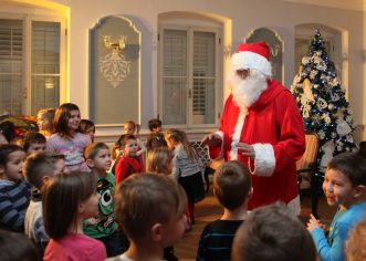 Počinje Porečka bajka, pokloni i predstave za 1400 najmlađih uz Djeda Mraza i vilenjake u Villi Polesini