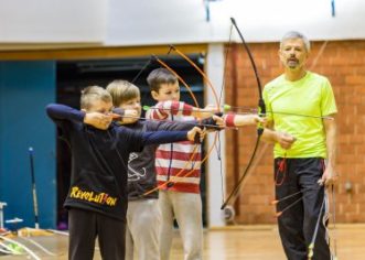 U dvorani Intersport centar u Zelenoj laguni održan streličarski susret