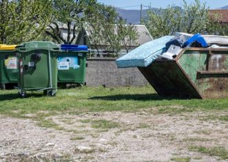 Usluga Poreč moli građane da se suzdrže radova kojima se povećava količina glomaznog otpada !