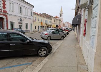 Hrvatska gospodarska komora predlaže vladi kad da otvori škole, vrtiće, hotele, shopping centre, granice…