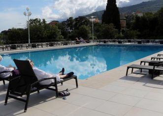 Veljko Ostojić o tome kako bi mogli raditi hotelski restorani, bazeni, plaže…