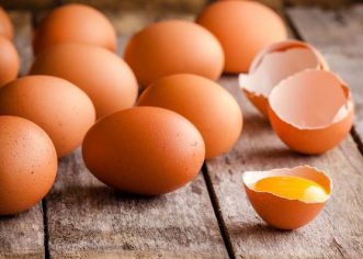 Na policama SPAR trgovina u Istri domaća jaja iz slobodnog uzgoja