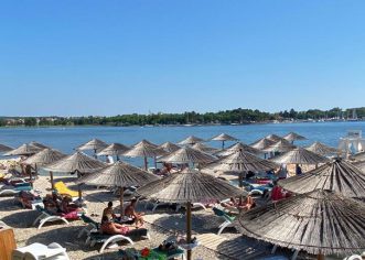U Istri za vikend samo 6 posto manje turista nego lani, donosi Glas Istre