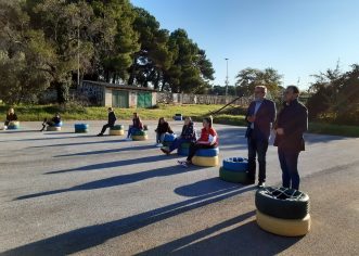 Učenici SŠ Mate Balote osmislili svoj dnevni boravak i učionicu na otvorenom, u realizaciji im pomogli Grad Poreč i sponzori