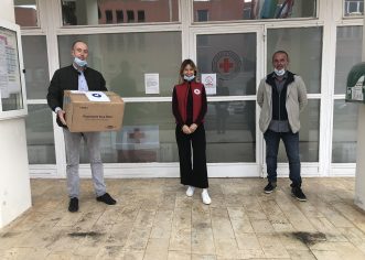 Porečki obrtnici donirali medicinske zaštitne maskice Crvenom križu Poreč i dječjim vrtićima Poreštine