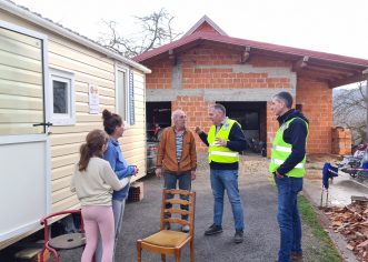 Lions club Poreč pomaže obitelji samohrane majke s troje djece sa područja Petrinje