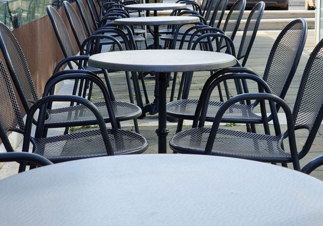 Istra planira 1. ožujka otvoriti terase kafića i restorana