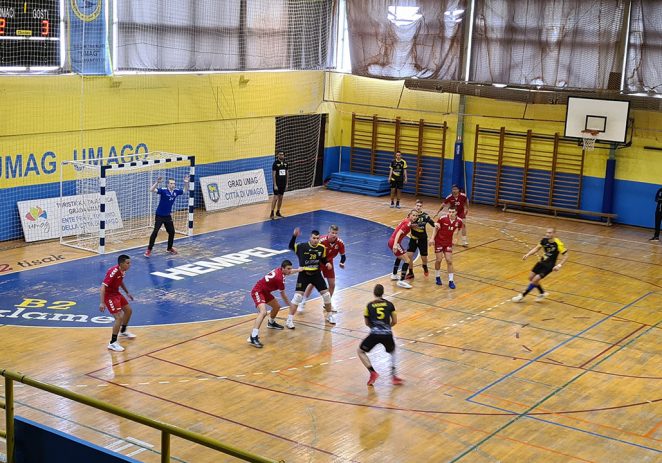 Mladi rukometaši Poreča osvojili tek 1 bod na utakmicama odigranima u Umagu