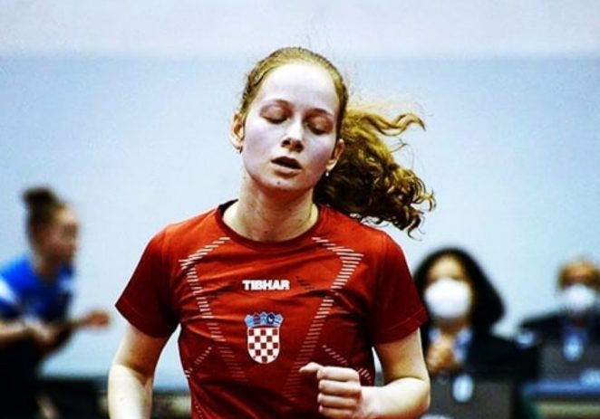 Marla Vidaković,članica stolnoteniskog kluba “Vrsar”  izborila je četvrtfinale omladinskog turnira svjetske serije koji se igra u Portugalu