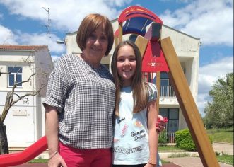 Učenica Mia Kuhar iz Osnovne škole Joakima Rakovca Sveti Lovreč pozvana na Hrvatsku matematičku olimpijadu za kadete