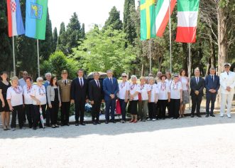 U  Puli položeni vijenci u znak sjećanja na poginule mađarske mornare