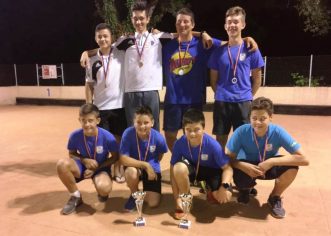 Roko Babić  i Manuel Matošević, te Nino i Tino Majcan županijski kadetski prvaci u boćanju