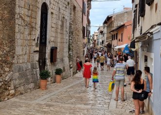 Hrvatska udruga turizma: Istra je već tjednima jedna od epidemiološki najsigurnijih europskih regija