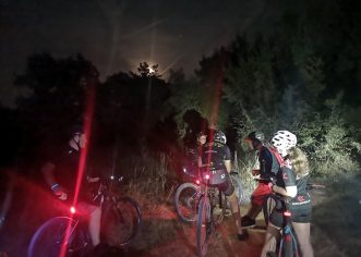20-ak biciklista na četvrtoj Full Moon biciklijadi Biciklističkog kluba Poreč