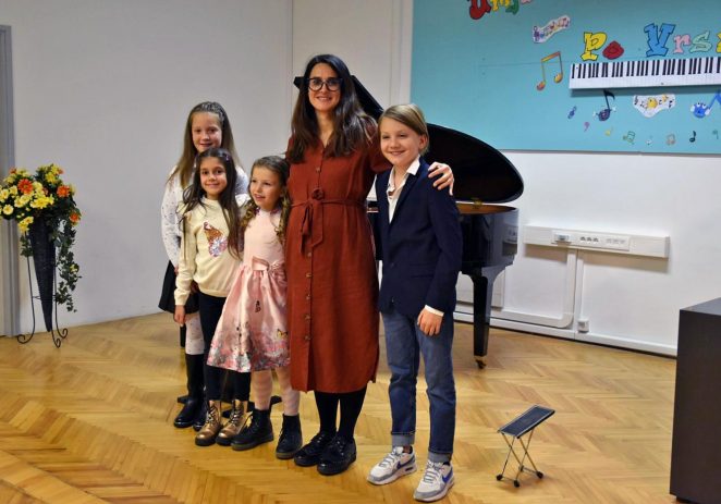 Božićni koncerti klase učenika klavira Umjetničke škole Poreč