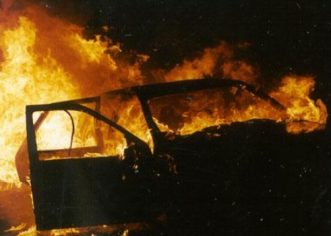U Vrsarskoj ulici izgorio osobni automobil
