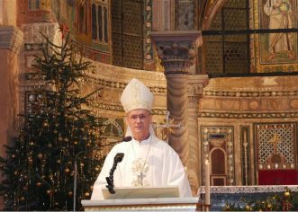 Božićna poruka nadbiskupa Kutleše