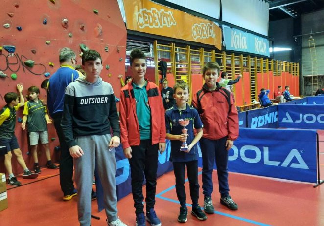 Mladi stolnotenisači Vrsara odlični na županijskom prvenstvu