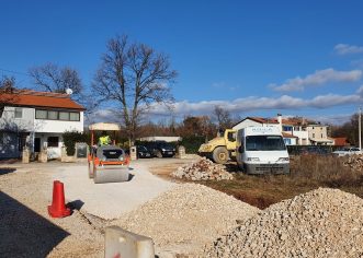 Na Stanciji Vergotin postavljanje infrastrukture i pripreme za asfaltiranje