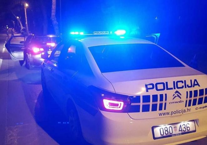 19-godišnjak u Sinožićima (Višnjan) pokušao pregaziti policajca – potjera sve do aerodroma Vrsar