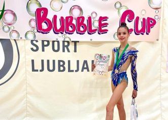 U protekla dva vikenda porečke gimnastičarke su se natjecale na dva međunarodna natjecanja u Ljubljani