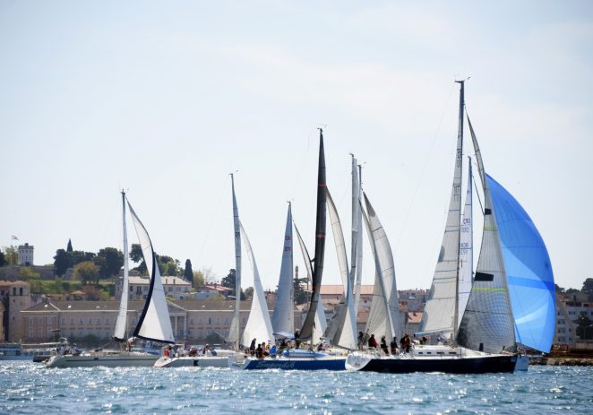 Održana međunarodna jedriličarska regata Brioni kup – regata za zaljubljenike u jedrenje