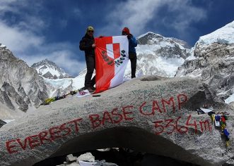 Istarski penjači u nepalskoj avanturi – zastava Poreča zavijorila se na Himalaji