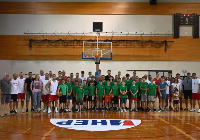 Podjelom medalja i druženjem uspješno završen ljetni košarkaški kamp KK Poreč i KK Petrinja