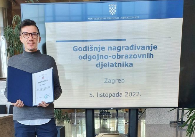 Školski pedagog Alen Hasikić  među 513 nagrađenih odgojno-obrazovnih djelatnika za izvrstan rad