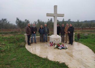 Održana komemoracija povodom 31. godišnjice pogibije pripadnika HRZ-a na vrsarskom aerodromu