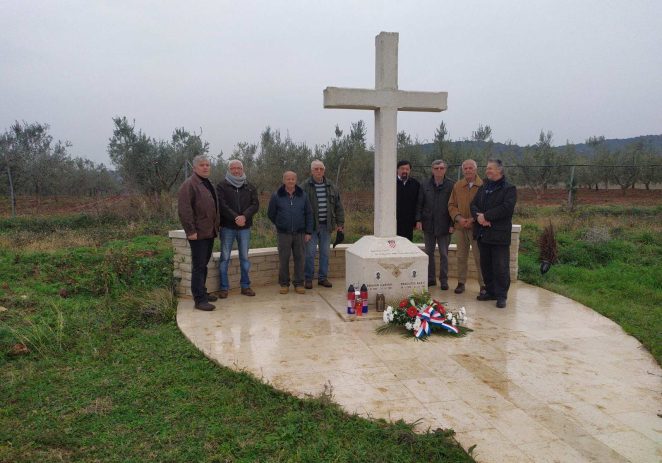 Održana komemoracija povodom 31. godišnjice pogibije pripadnika HRZ-a na vrsarskom aerodromu