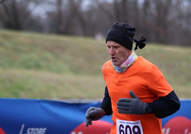 Porečan Aleksandar Benčić-Benc godinu započeo polumaratonom u Varaždinu