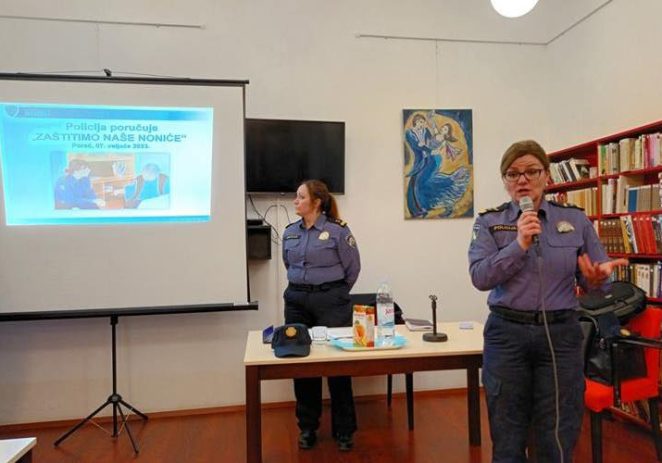 Policija je predavanjem starijim osobama u Poreču obilježila Dan sigurnijeg interneta