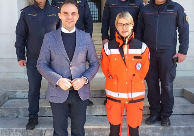 Voditelji porečkih hitnih službi kod gradonačelnika povodom Europskog dana broja 112