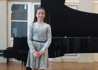 Rita Gulić iz Umjetničke škole Poreč osvojila I. nagradu na natjecanju Sergei Rachmaninoff