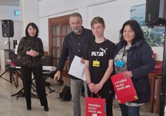Učenik OŠ Poreč Petar Brajković treći na Državnom natjecanju iz kemije