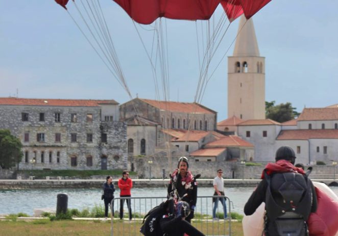 U Poreču održano padobransko natjecanje Poreč International Parachuting Championship 2023