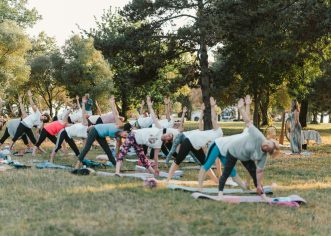 Obilježavanje Dana joge na Materadi 18. lipnja – besplatni program joge, zvučne kupke i vegetarijanske zakuske