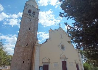 Zajedničkom suradnjom Župe i Grada Poreča izvršeni radovi na sanaciji crkve u Fuškulinu, Mugebi i Dračevcu