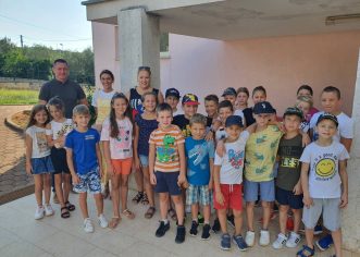 Ljetna škola u Kašteliru vodi djecu u svijet mitova i legendi Istre