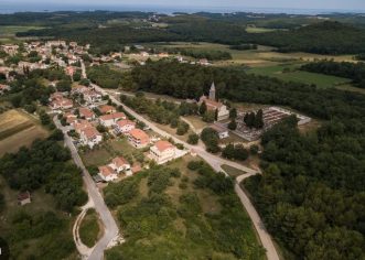 Odvodnji Poreč preko dva milijuna bespovratnih  Eura za izgradnju kanalizacijske mreže u naseljima Bonaci, Fuškulin, Jasenovica i Čuši