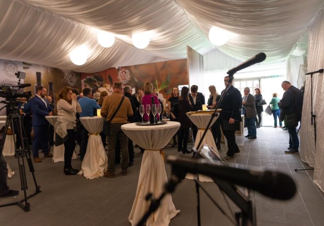 Međunarodni festival pjenušaca – pjenušavi užitak u srcu Višnjana 8. i 9. prosinca u palači Sincich