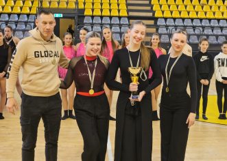 Učenice Srednje škole Mate Balote osvojile Županijsko natjecanje iz plesova i plasirale se na Državno prvenstvo !