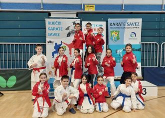 Odličan nastup mladih članova Karate kluba Finida iz Poreča na karate turniru u Kostreni