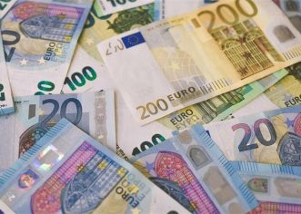 Gospodarskim kriminalom stekla materijalnu korist od više desetaka tisuća eura