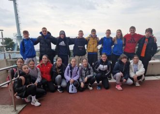 Mladi atletičari i atletičarke porečkog atletskog kluba Maximvs u nedjelju su nastupili na 1. kolu Kvarnerske lige na riječkoj Kantridi