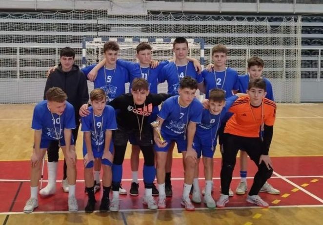 Učenici OŠ Poreč osvojili treće mjesto na Županijskom natjecanju u futsalu