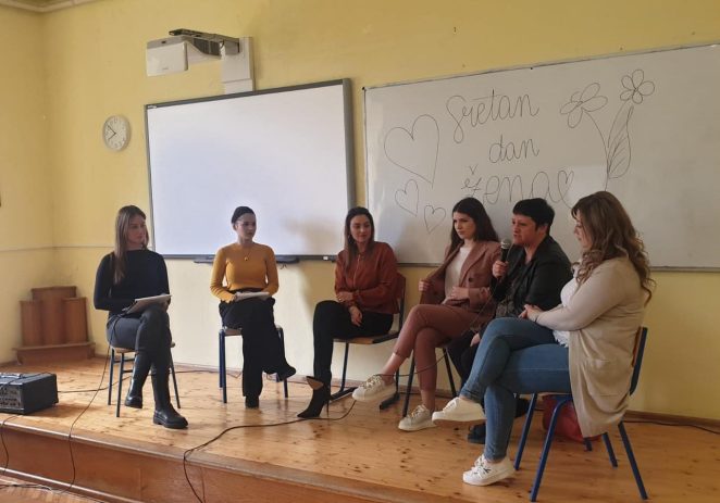 U Srednjoj školi Mate Balote Poreč održana tribina Žene ženama